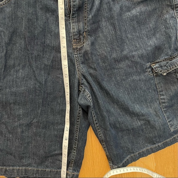 Tommy Hilfiger Mens Cargo Denim Short - Picture 8 of 8